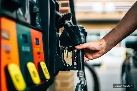 توقف غافلگیرانه  توزیع بنزین ۸۷ هزار تومانی؛ ترس دولت دلیل عقب نشینی